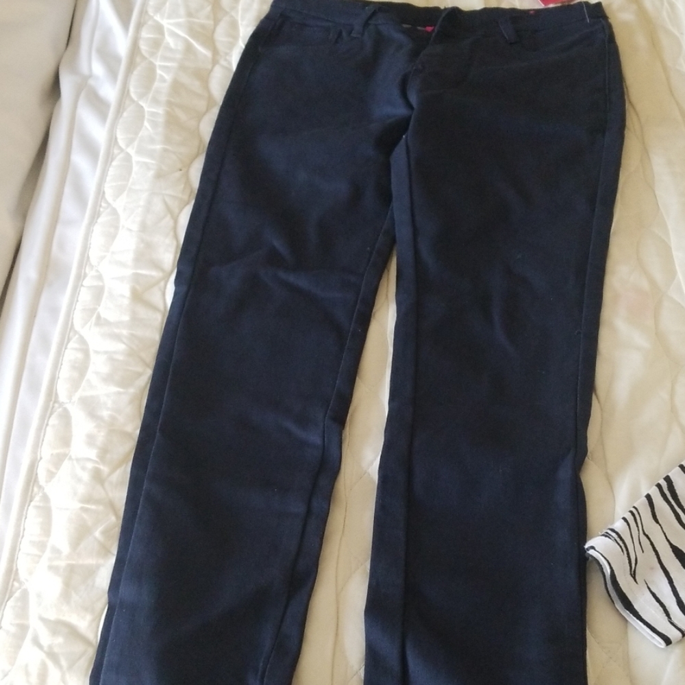 Jean's - Picture 3 of 3